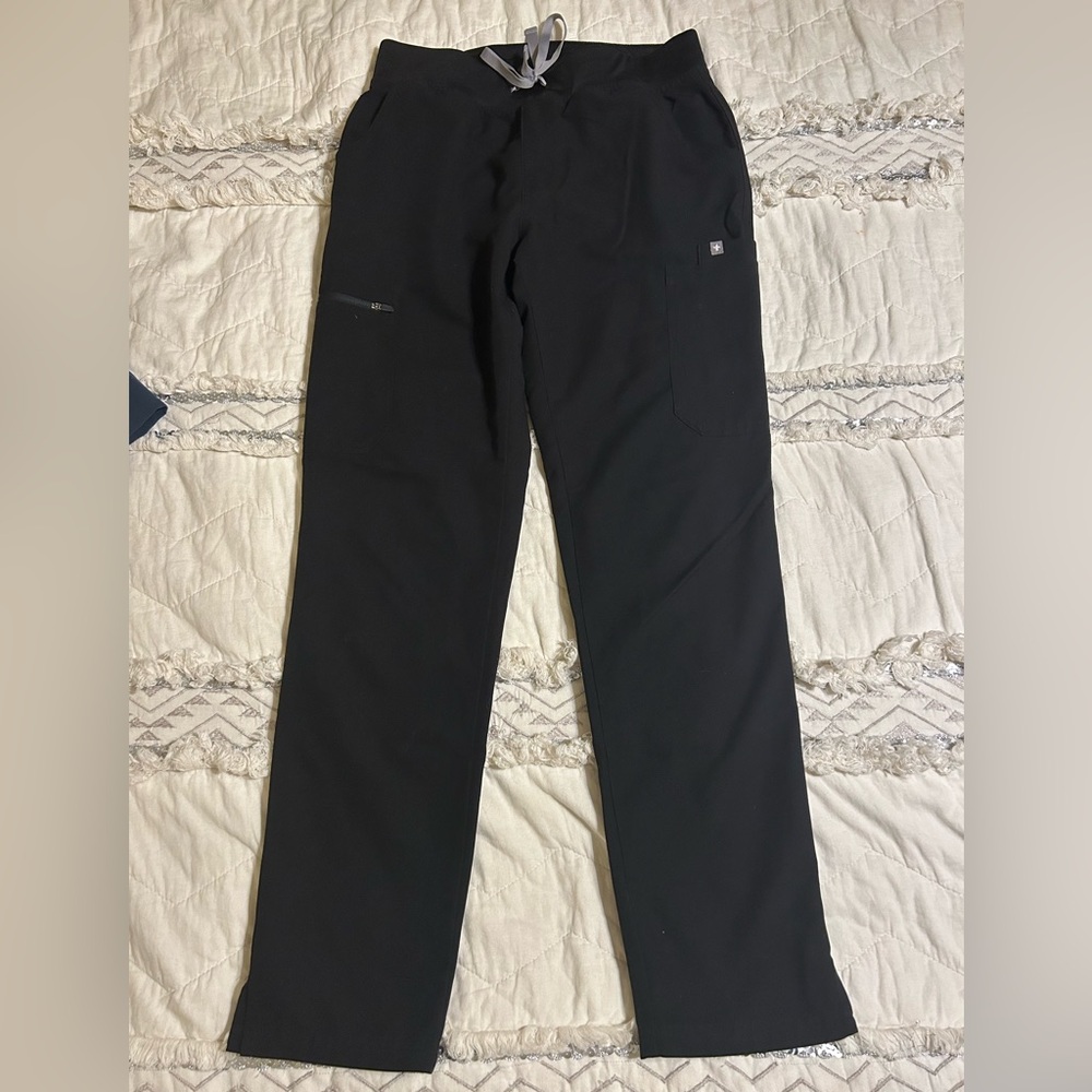Figs Small Black Yola Skinny HW